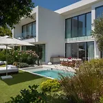 Susona Bodrum, Lxr &