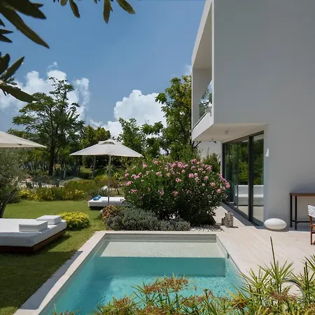 리조트 Susona Bodrum, Lxr &