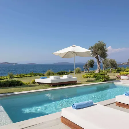 Susona Bodrum, Lxr & 托尔巴